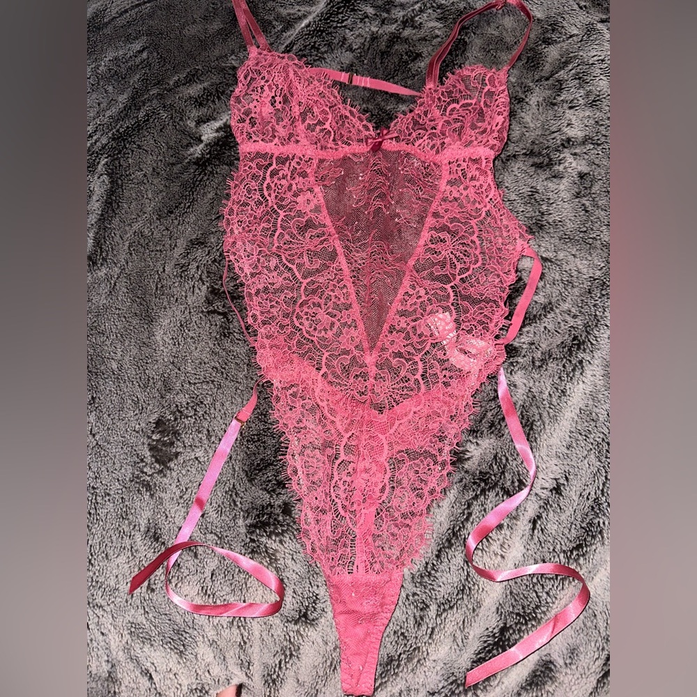 Victoria's Secret Pink Lace Teddy Bodysuit • Size M
